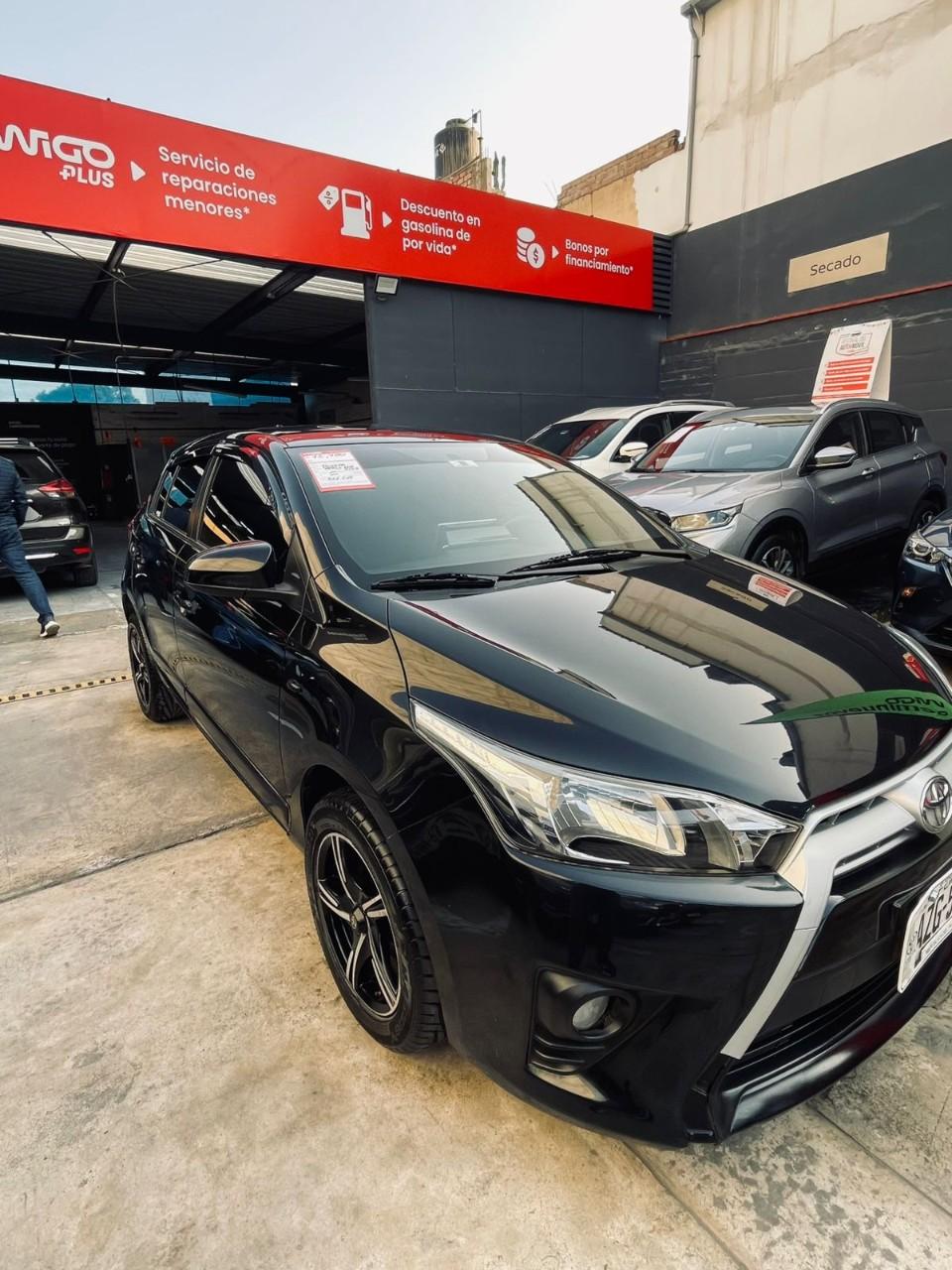 Hatchback Toyota Yaris