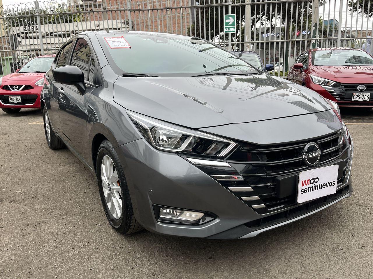 Sedan Nissan Versa