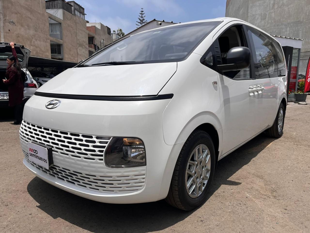 Familiares Hyundai Staria